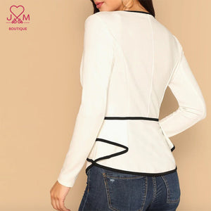 Chaqueta con ribete